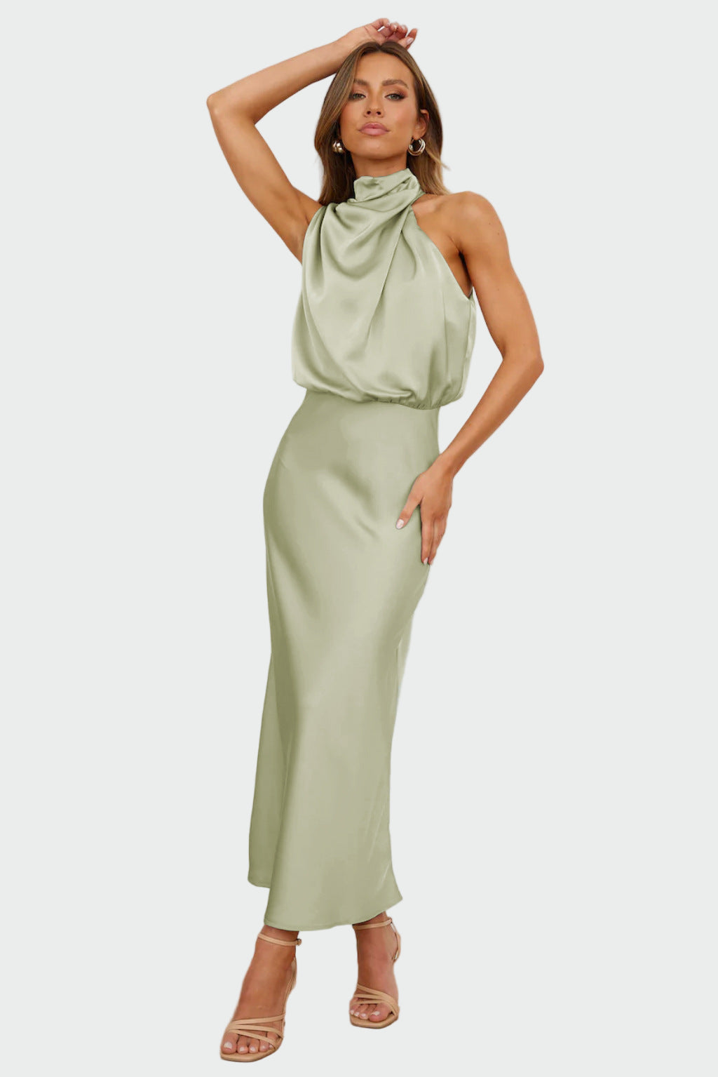 Elegantna haljina s otvorenim leđima