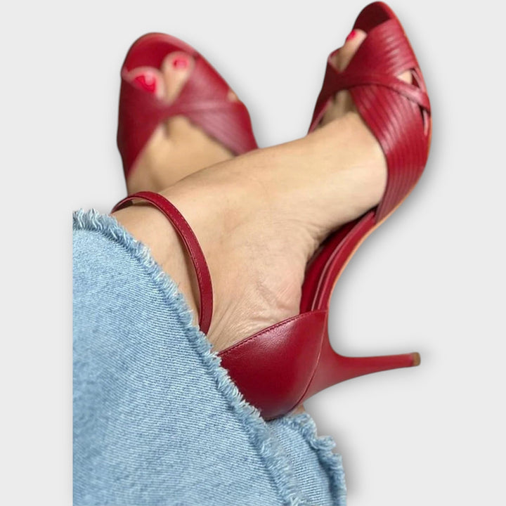 Sandale na štiklu klin