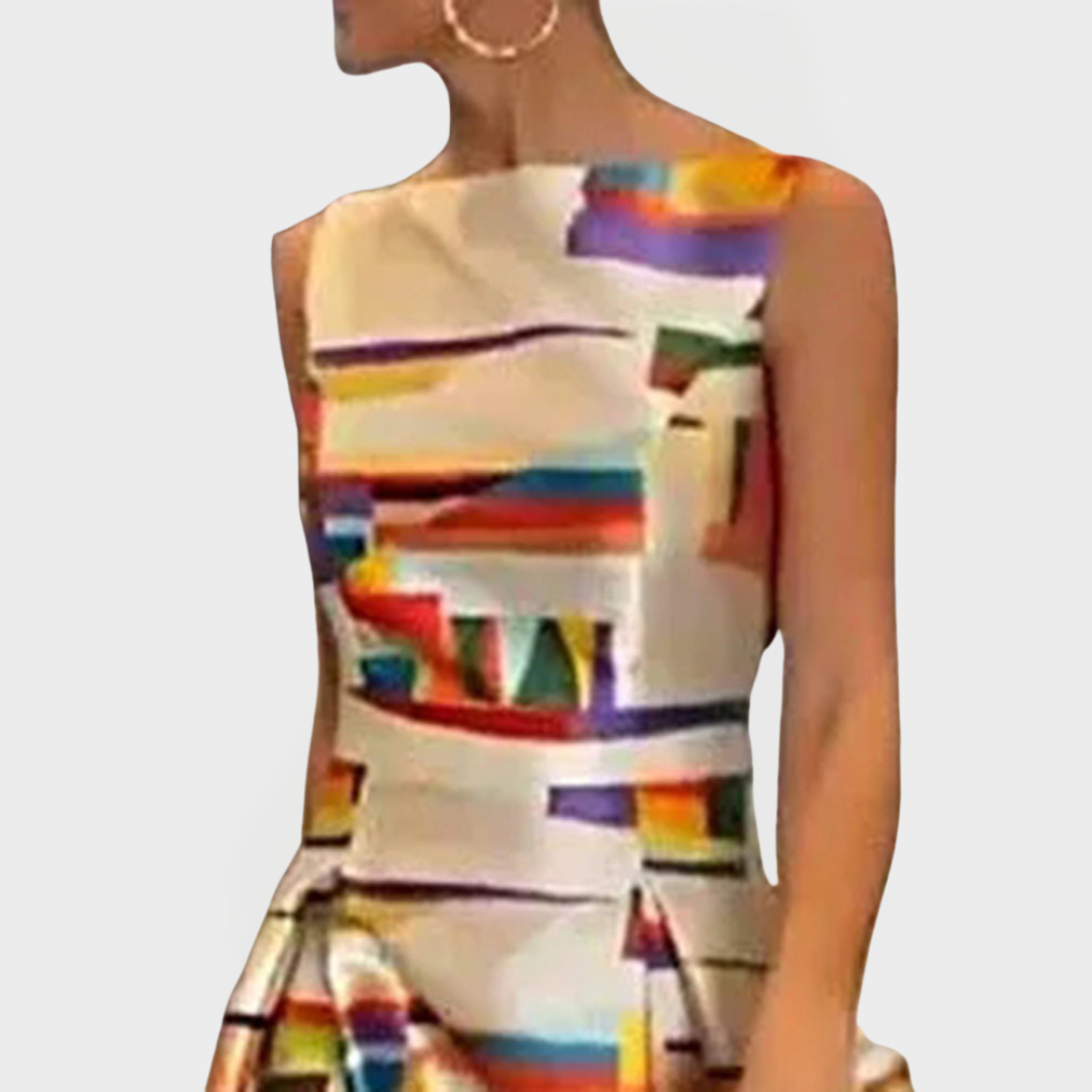 Duga haljina s geometrijskim uzorcima i modernim krojem