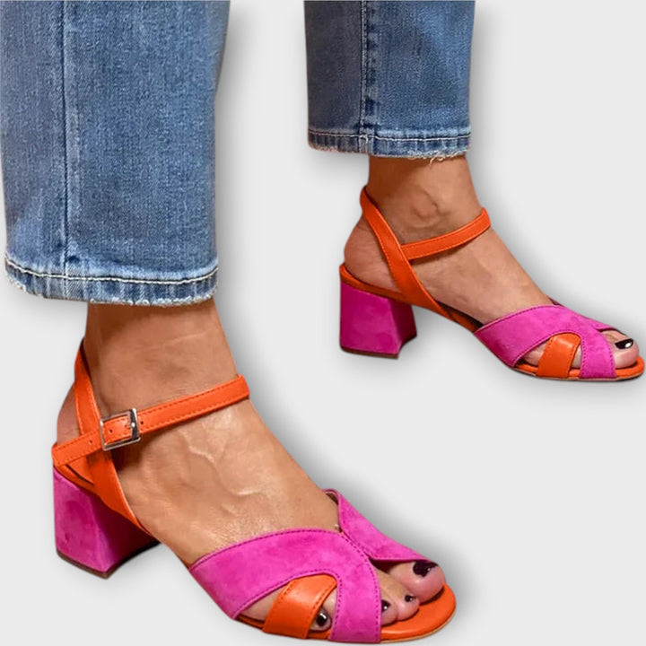 Sandale u blok bojama s udobnom petom