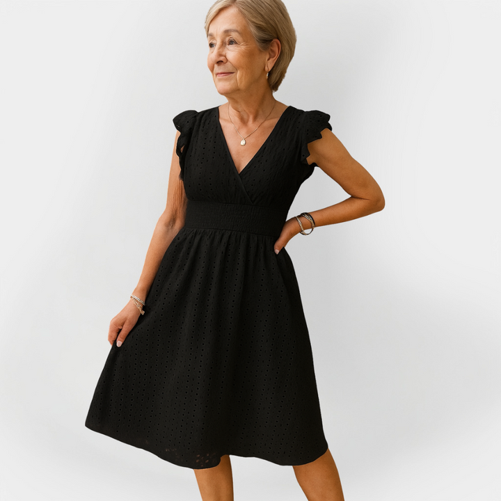 Očaravajuća haljina s nabijenim strukom