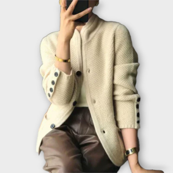 Alissa - Stylast i Udoban Kardigan