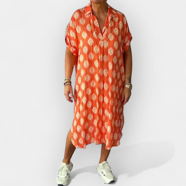 Prozračno ljetno haljina s okruglim dekolteom