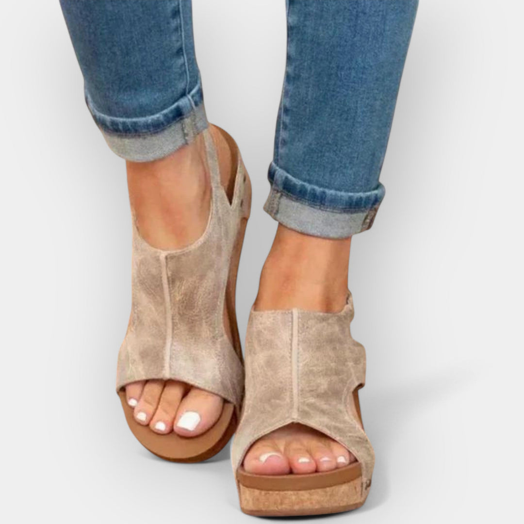 Platforma sandale