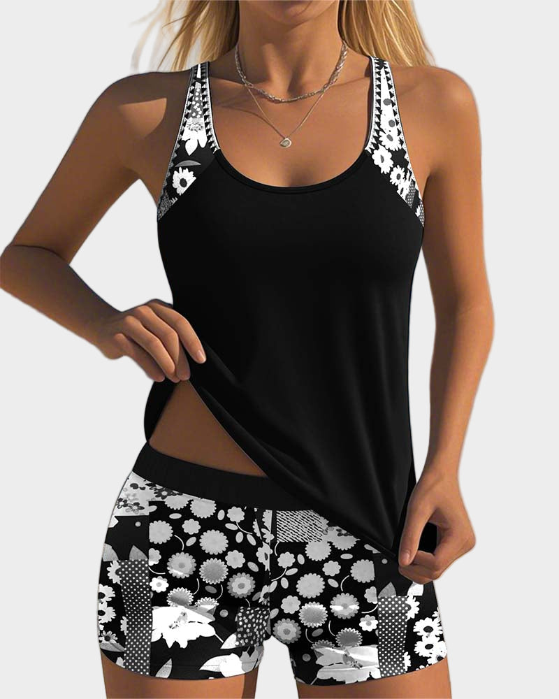 Modernu set kupaćih kostima