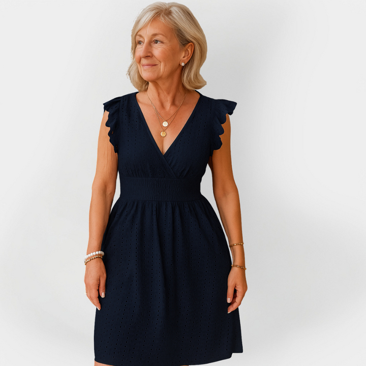 Očaravajuća haljina s nabranom strukom