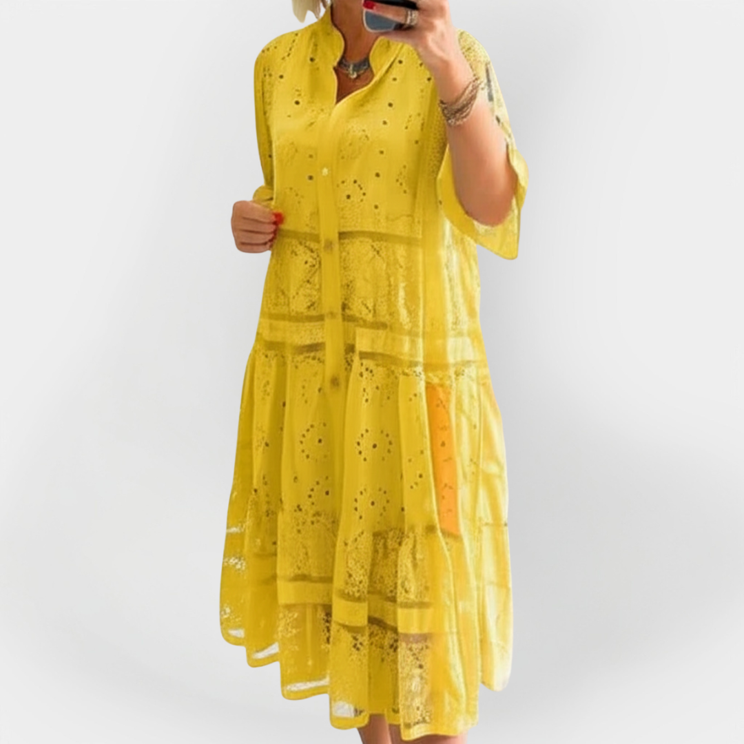 Haljina od čipke s rukavima i prednjim gumbima