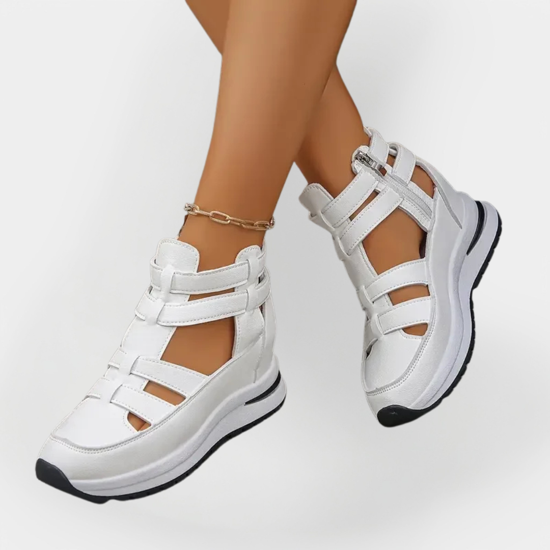 Elegantne lagane sandale s potpeticom i bočnim patentom