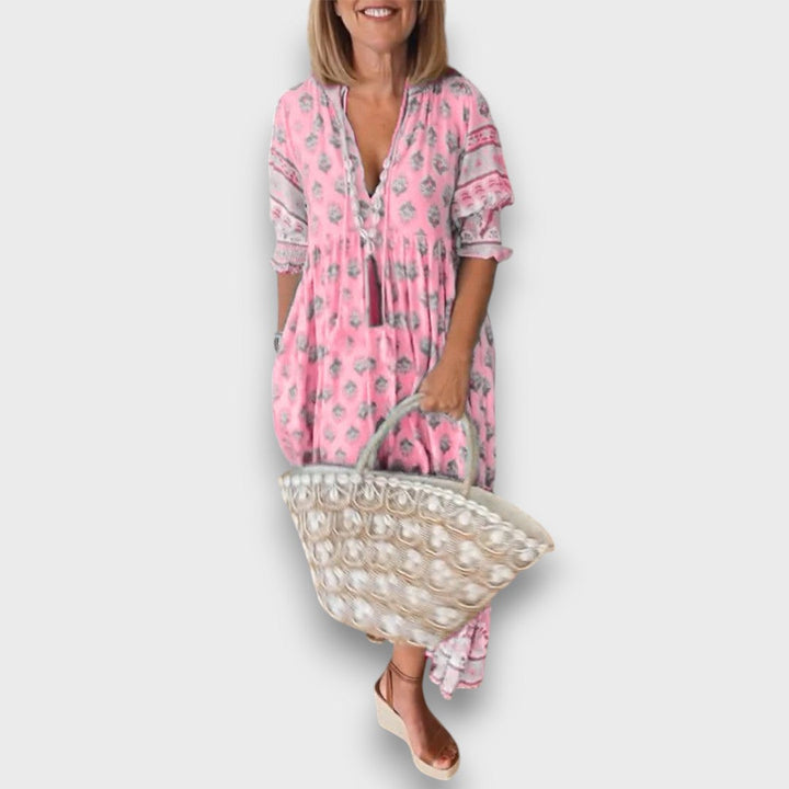 Prozračno boho haljina s 3/4 rukavima i dekolteom s vrpcom