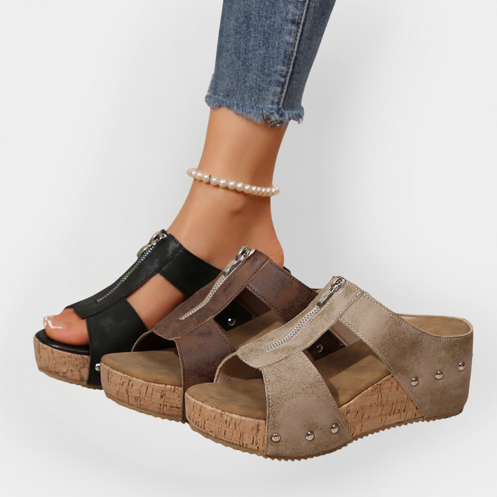 Udobne sandale s petom i patentnim zatvaračem