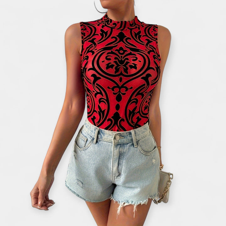 Seksi prodajno odijelo od tkanine