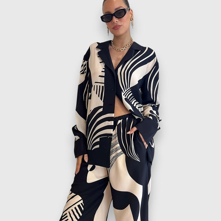 Set od dva komada s elegantnim geometrijskim uzorkom