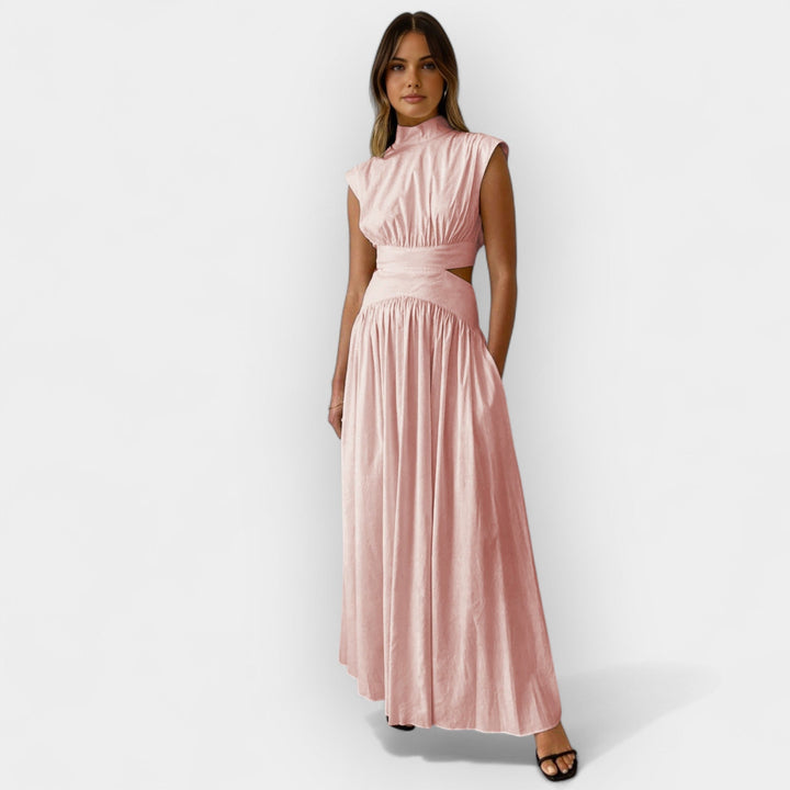 Stilizirana haljina s rezovima