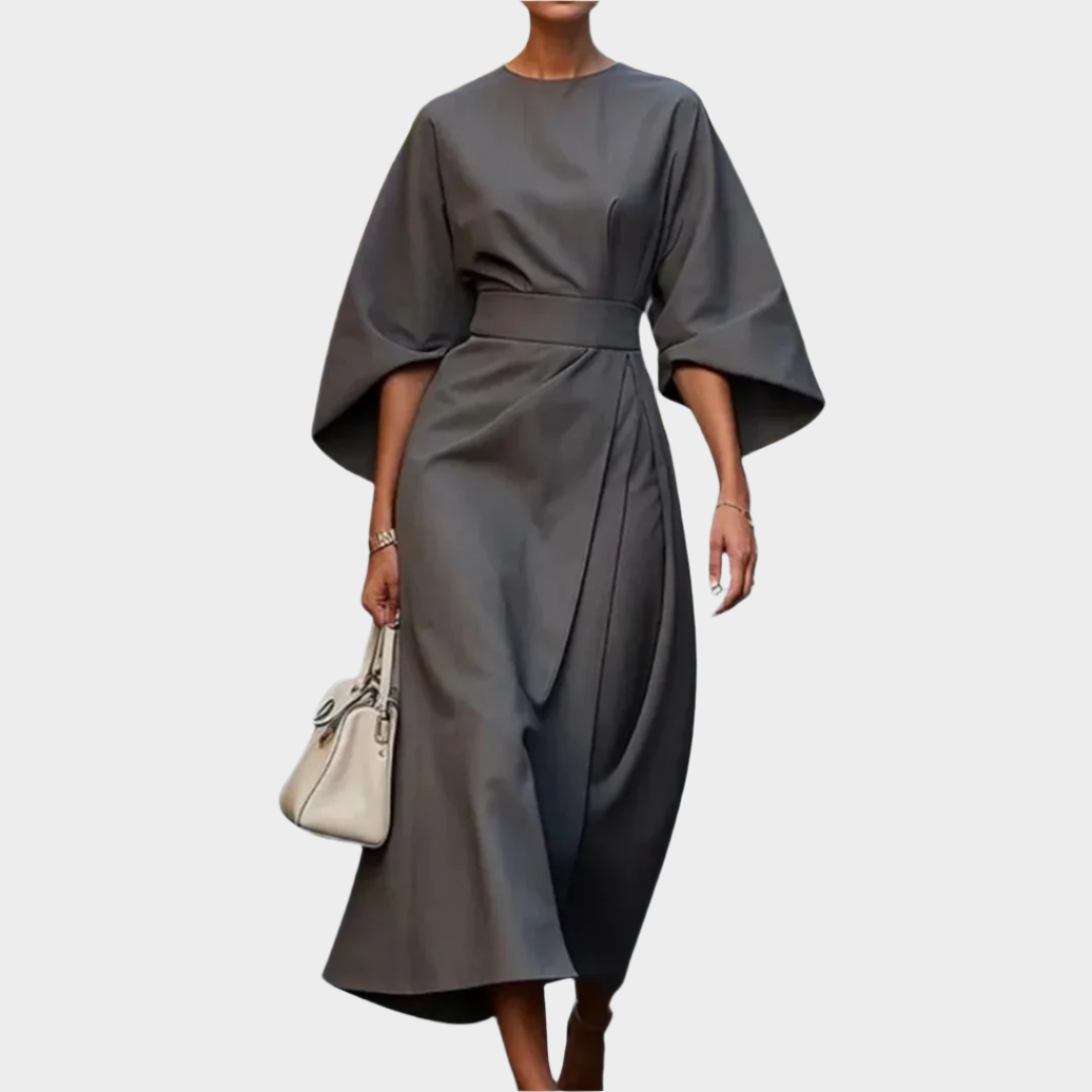 Stilska Minimalistička Haljina s Pojasom i Širokim Rukavima