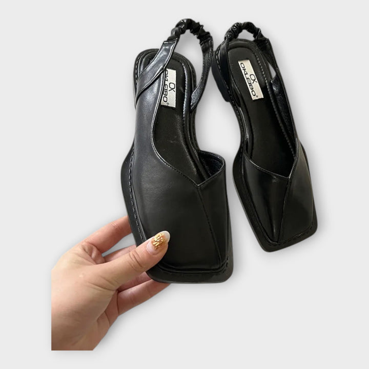 Čizme od umjetne kože s elastičnom petom