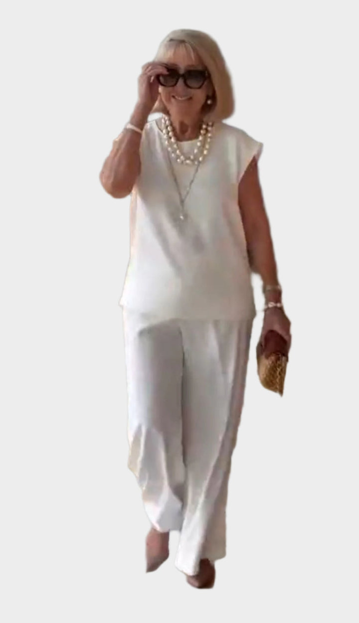 Elegantan i udoban komplet odjeće