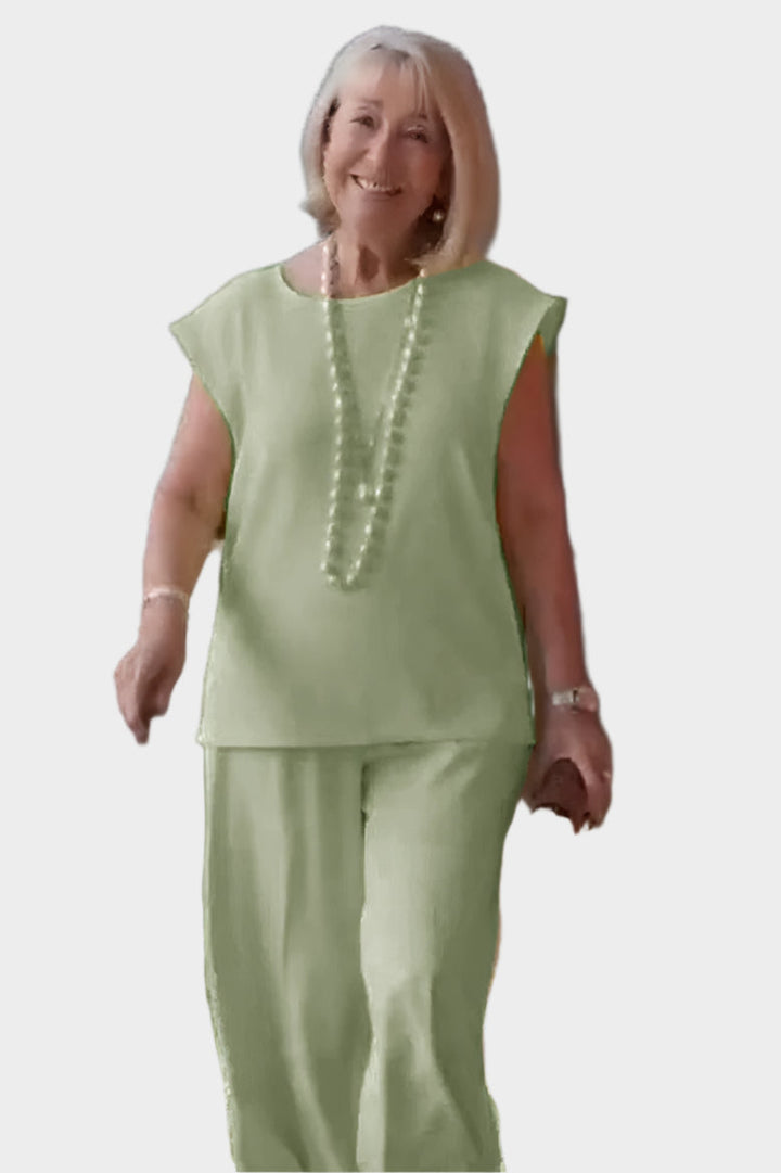 Elegantan i udoban komplet odjeće