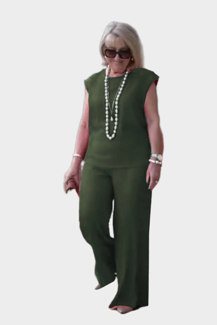 Elegantan i udoban komplet odjeće