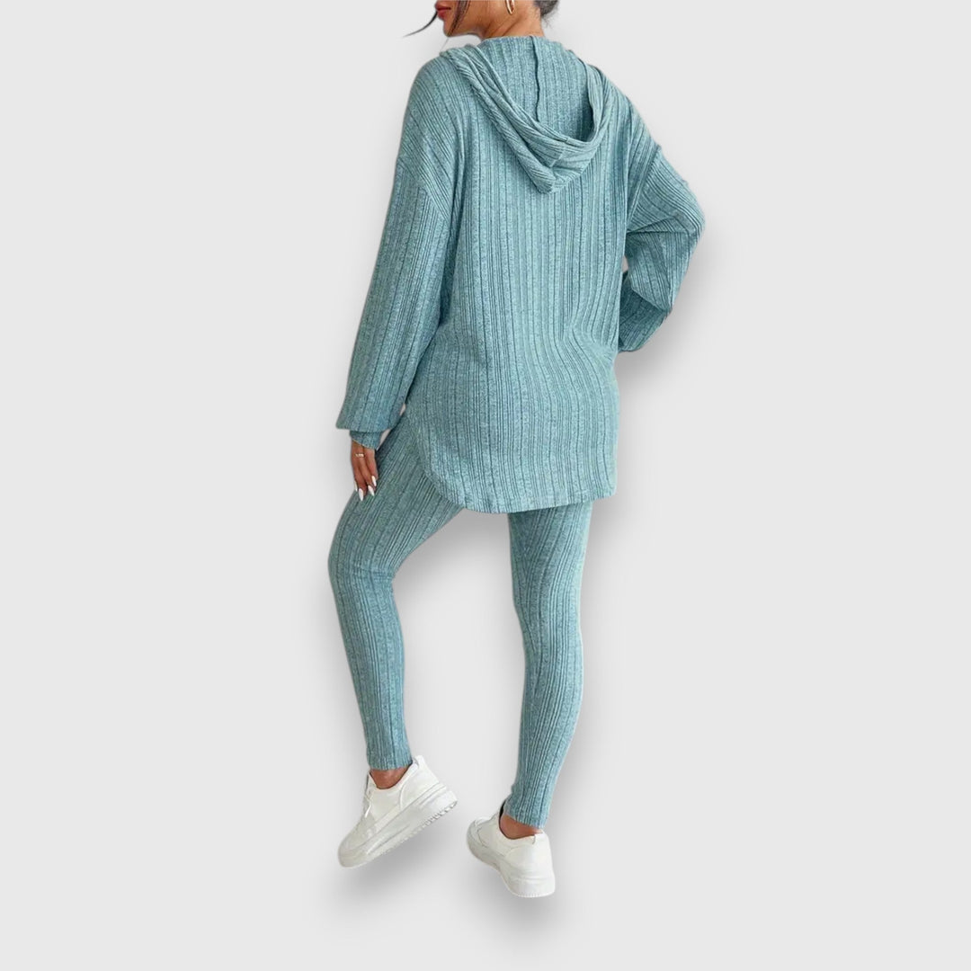 Udobni dvodijelni set