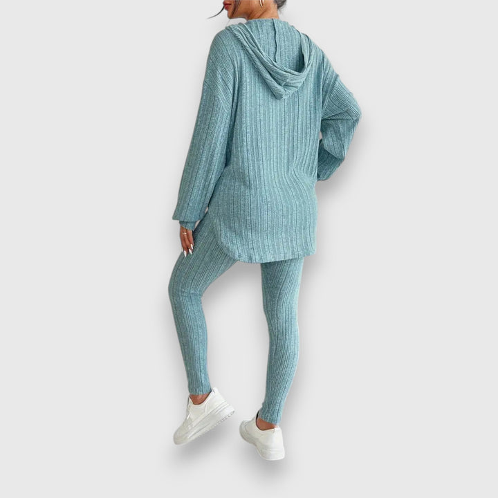 Udobni dvodijelni set