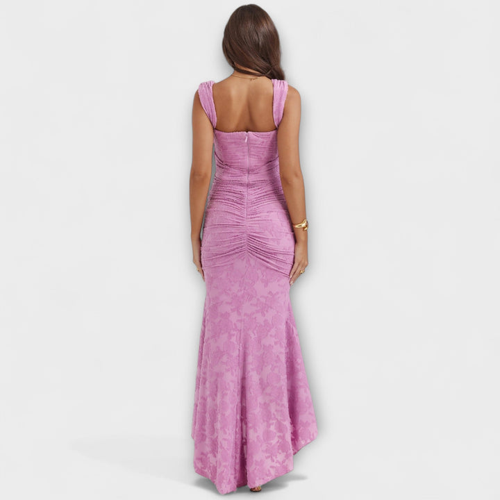 Dugačka haljina s elegantnim i sofisticiranim korzetom