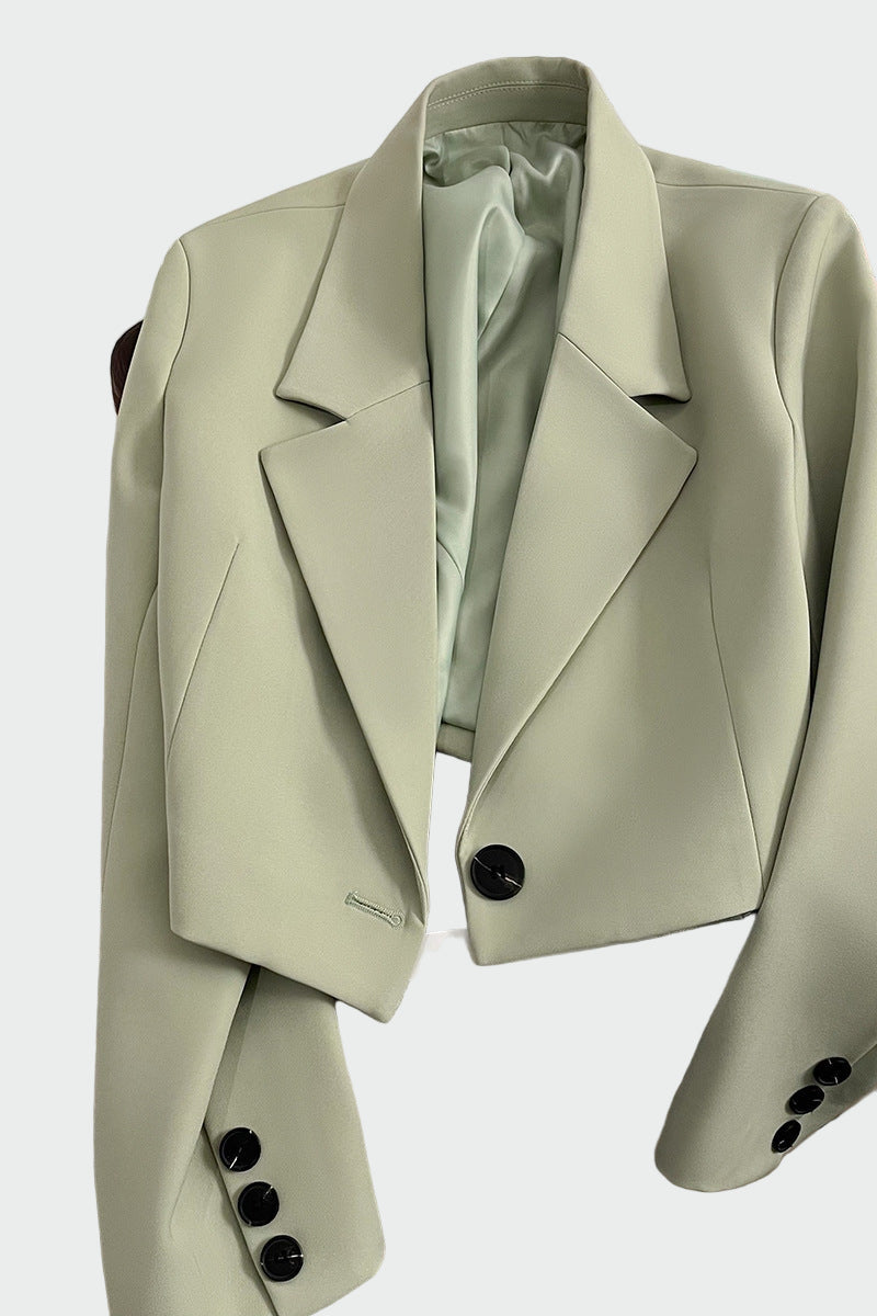 Sako u raskošnoj liniji