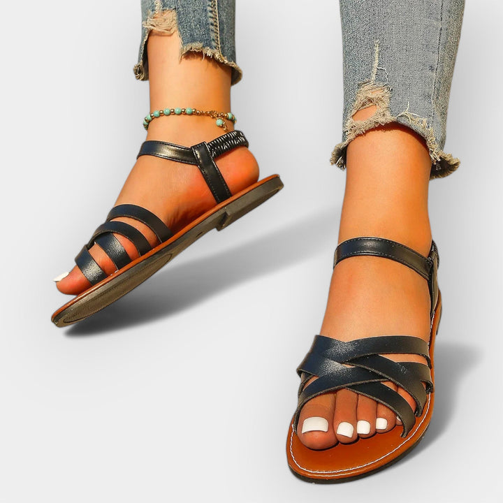 Ručno izrađene sandale s podesivim trakama