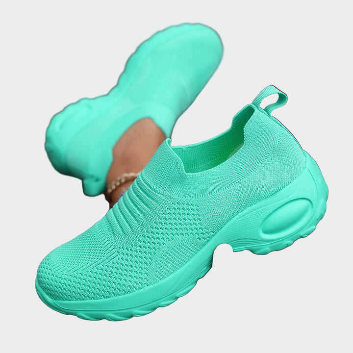 Klasične sportski slip-on cipele s svakodnevnim stilom