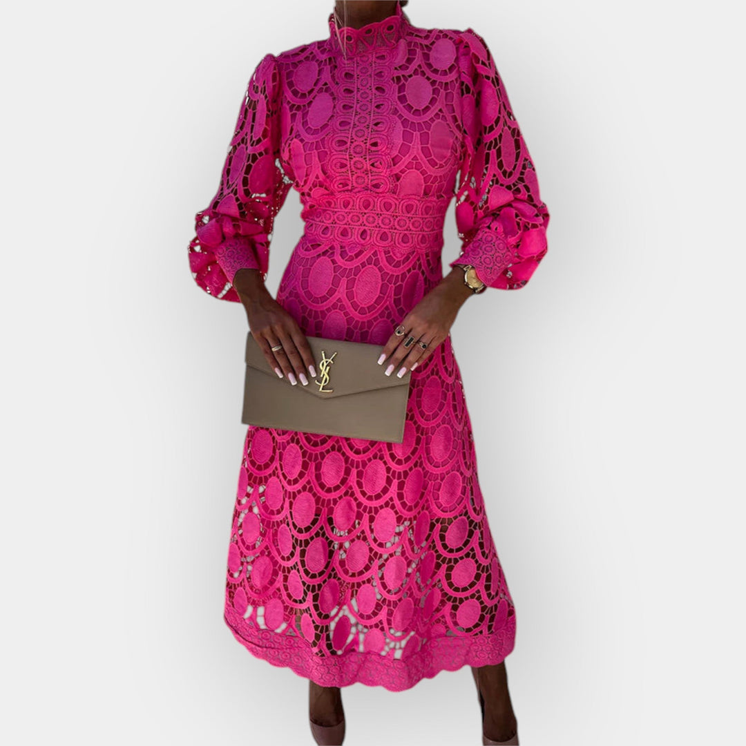 Romantična haljina s detaljima od čipke