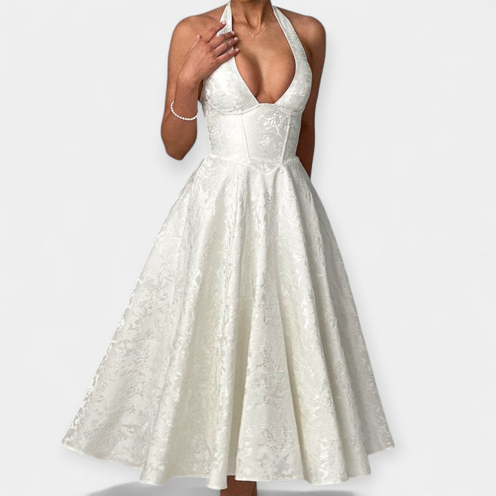 Srednje dužine haljina s otvorenim leđima i krojenjem s korzetom