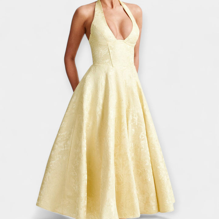 Srednje dužine haljina s otvorenim leđima i krojenjem s korzetom