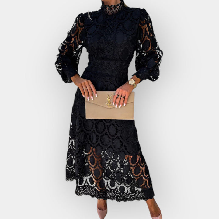 Romantična haljina s detaljima od čipke