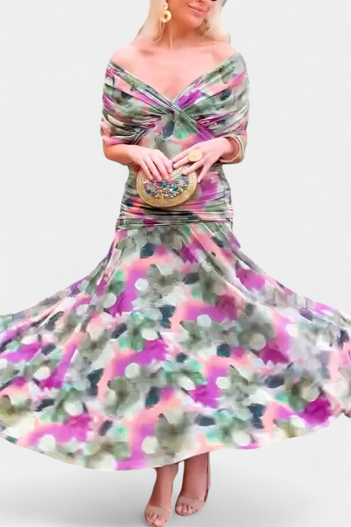 Duga haljina s cvjetnim uzorkom s V izrezom i romantičnom elegancijom