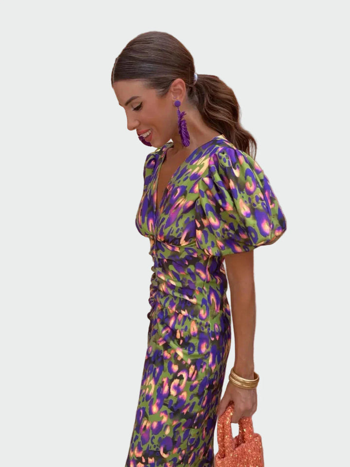 Srednje midi odjevno odijelo s elegancijom