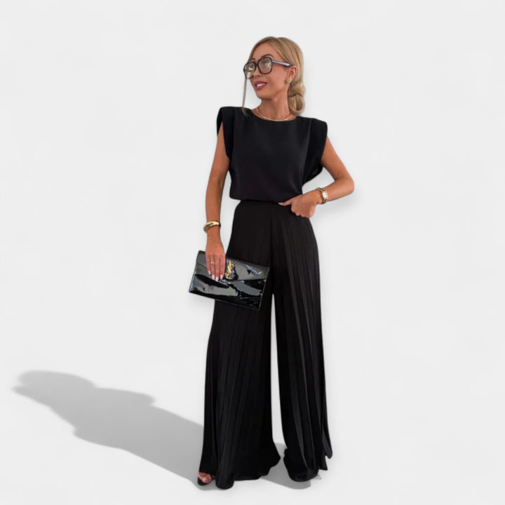 Set za ljetnu modu s topom i hlačama