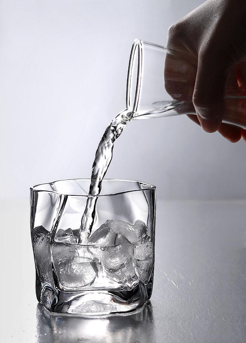 Transformacijski teksturirani set čaša za viski