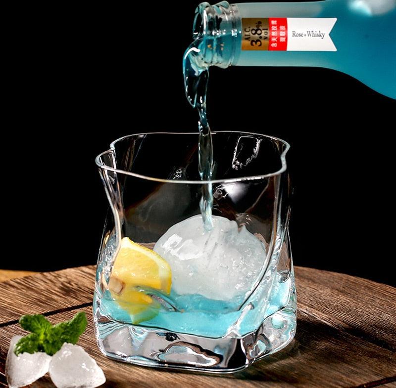 Transformacijski teksturirani set čaša za viski