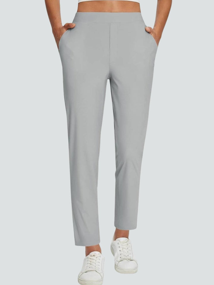 Užitične uske hlače za elegantan i održiv stil