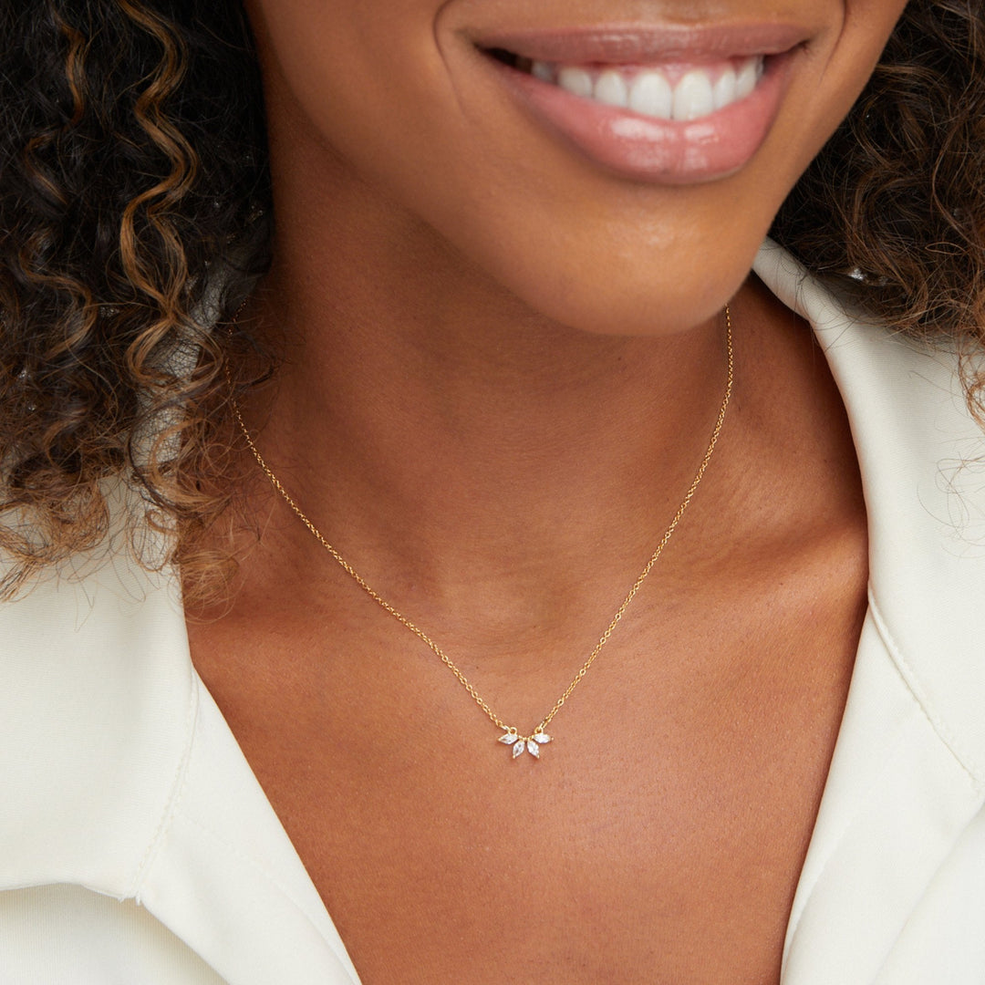 Ogrlica Omelia - Elegantna kristalna dekoracija za svaki outfit